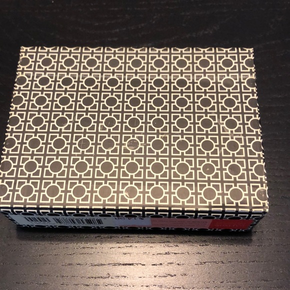 NWB- Galison Thank you and Blank Notecards - Picture 5 of 8